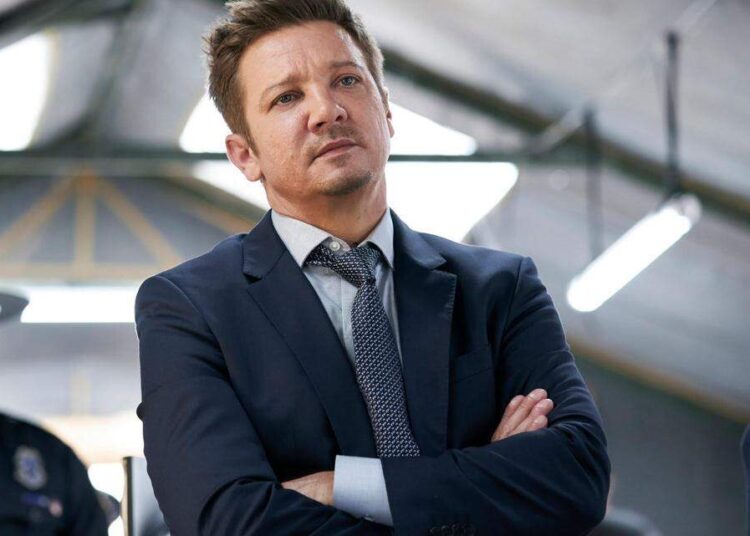 Ganhe o papel de assistente, faça uma turnê com Jeremy Renner no prefeito de Kingstown