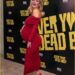 Grávida Samara tecendo Bares de bebê em vestido vermelho justo na estreia de 'Over Your Dead Body': Foto 5303092 | Jason Segel, celebridades grávidas, fotos de Timothy Olyphant | Just Jared: notícias e fofocas sobre celebridades