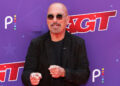 Howie Mandel pede desculpas pela conversa concisa na TV com Kelly Ripa