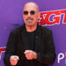 Howie Mandel pede desculpas pela conversa concisa na TV com Kelly Ripa