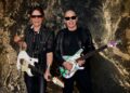 JOE SATRIANI e STEVE VAI lançam novo single e videoclipe do SATCHVAI BAND para “Dancing”