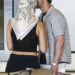 Joe Jonas faz as malas no PDA com a namorada Tatiana Gabriela enquanto a busca no aeroporto de Miami