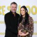 Josh Duhamel embala a barriguinha do bebê da esposa Audra Mari na exibição da pré-escola após compartilhar notícias sobre gravidez | Audra Mari, Josh Duhamel, celebridades grávidas | Notícias e fofocas sobre celebridades | Entretenimento, fotos e vídeos