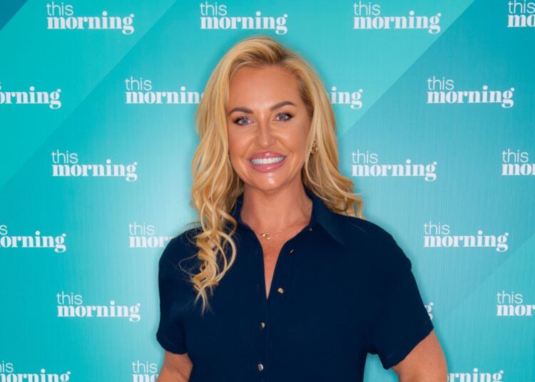 Josie Gibson do This Morning sonha com 'vida normal' em caravana