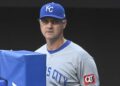 KC concorda em contratar 2 vezes outfielder All-Star em free agency
