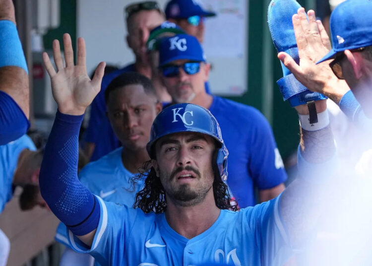 Kansas City Royals anuncia atualização de Jonathan India após sair do jogo de treinamento de primavera