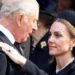Kate Middleton se sente 'facada nas costas', do rei Charles - fonte