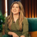 Kelly Clarkson ficou chocada depois de saber o nome verdadeiro do ícone do país