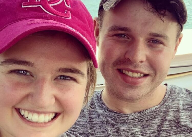 Kendra Duggar diz a Joseph que contratou um advogado para si mesma