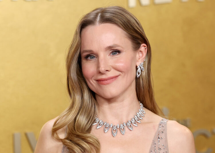 Kristen Bell comemora aniversário da filha com fotos raras de família