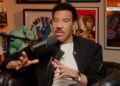 Lionel Richie ataca estrelas que cansam os fãs | Cultura