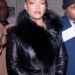 Mansão de Rihanna em Beverly Hills atingida por tiros enquanto a cantora estava em casa, mulher de 30 anos presa