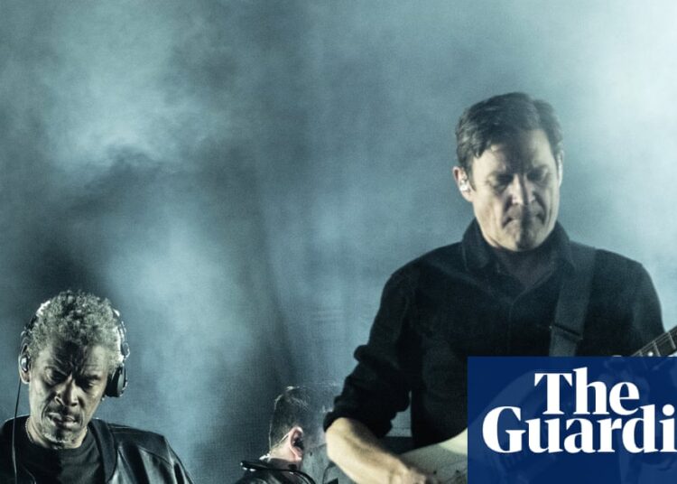 Massive Attack remove músicas do Spotify para protestar contra o investimento do CEO Daniel Ek em IA militar | Ataque Massivo
