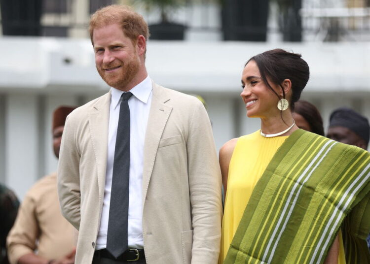 Meghan Markle ‘usou viagens reais para dizer que a Firm era racista’, afirma o autor | Real | Notícias