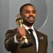 Michael B. Jordan visita In-N-Out após vitória no Oscar