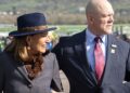 Mike Tindall desperta frenesi dos fãs com um pequeno gesto para a mãe de Kate | Real | Notícias