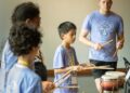 Nas escolas de New Haven, o ensino e a aprendizagem andam de mãos dadas para os músicos do YSM