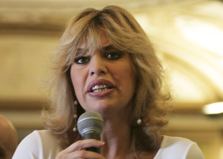 Neta de Benito Mussolini, Alessandra Mussolini, competirá na versão italiana de 'Celebrity Big Brother' | Alessandra Mussolini, Big Brother de celebridade, televisão | Notícias e fofocas sobre celebridades | Entretenimento, fotos e vídeos