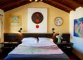 Nos arredores de Joshua Tree, esta feira de arte ambientada em um motel no deserto está construindo algo que você não consegue em Los Angeles