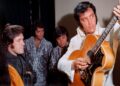 Novo documentário de Elvis 'EPiC' arrecada US$ 14 milhões, uma vitória para filmes musicais
