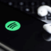 Novo recurso do Spotify revela produtores de músicas, samples e covers