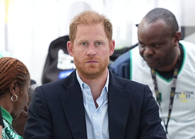 'O Príncipe Harry explodiu comigo em uma explosão inesperada - sua equipe ficou furiosa'