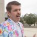 O blogueiro de celebridades Perez Hilton diz que ficou hospitalizado em Las Vegas por 3 semanas