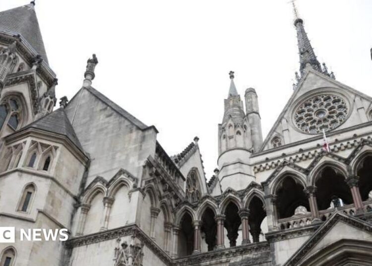 O editor do Mail manteve a gravidez de Catherine em segredo por dias, ouve o tribunal