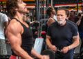 O filho de Arnold Schwarzenegger, Joseph Baena, vence sua primeira competição de fisiculturismo