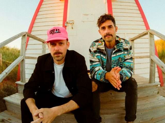O último projeto dos East Pointers é um álbum conceitual da Costa Leste