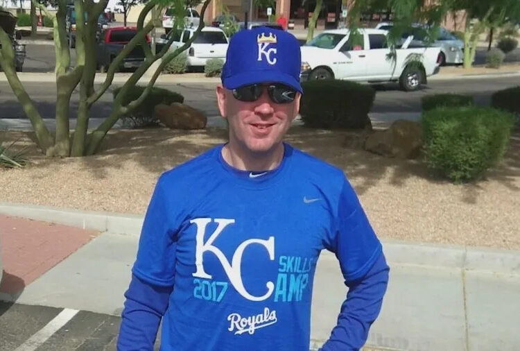 Olheiro do Kansas City Royals salva mulher de afogamento em Taiwan