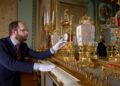 Os 1.600 relógios da Família Real tiveram que ser trocados manualmente – incluindo o presente de casamento de Henrique VIII