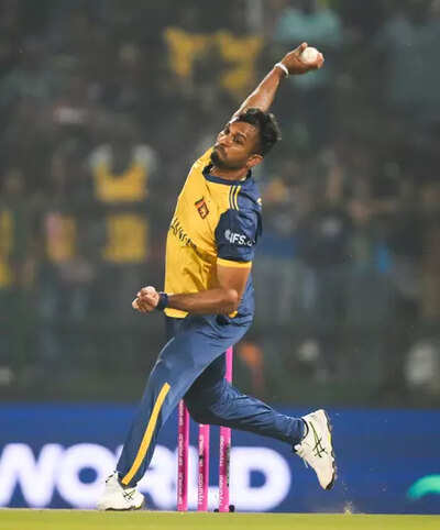 Outra saída do PSL, Dasun Shanaka deve substituir Sam Curran no Rajasthan Royals para IPL 2026 | Notícias de críquete