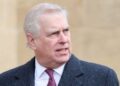 Pilhas de estrume despejadas em frente à casa de Andrew Mountbatten-Windsor | Real | Notícias