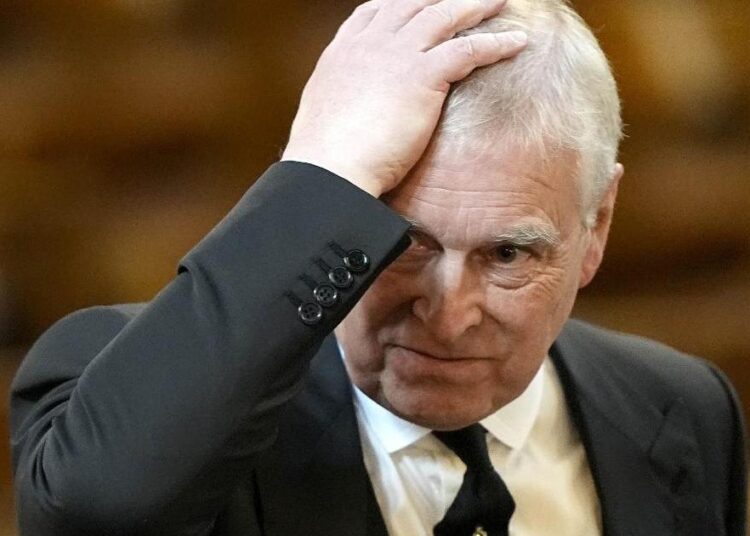 Por que o ex-príncipe Andrew teve que ser removido do Royal Lodge - Fonte