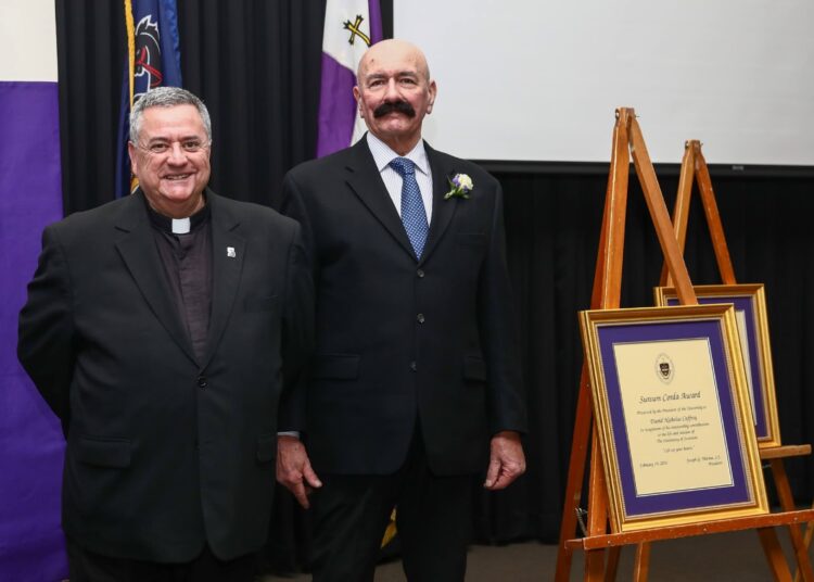 Prêmio Sursum Corda: Caffrey, Doyle, Eckenrode, Kennedy homenageados