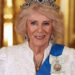 Princesa Kate e Rainha Camilla usam joias reais em raros avistamentos de tiaras