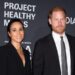 Príncipe Harry e Meghan Markle Bash Royal Autor sobre reivindicações feitas em novas memórias bombásticas: 'Conspiração e melodrama perturbados'
