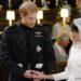 Príncipe Harry foi instruído a esperar para se casar com Meghan de acordo com nova alegação