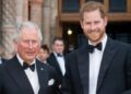 Príncipe Harry planeja reunião de família com o rei Charles em meio a tensões reais