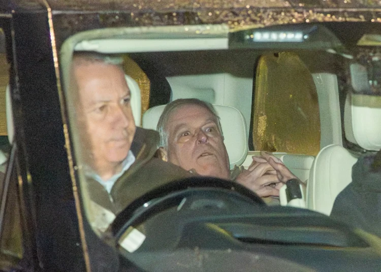 Royal Butler compartilha o que achou da prisão de Andrew Mountbatten-Windsor