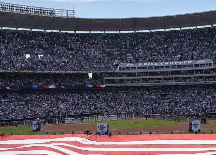 Royals vence sua estreia em casa contra os Twins, 3-1 – KQ2
