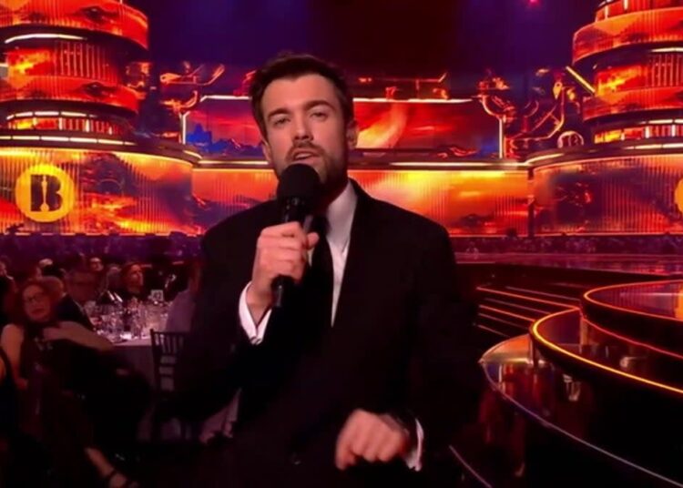 SNL UK anuncia ex-estrela da BBC como próxima apresentadora celebridade