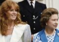 Sarah Ferguson 'traiu' a Rainha Elizabeth - 'ela não conhece vergonha' | Real | Notícias