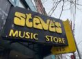 Steve's Music Store em Toronto abre suas portas pela última vez