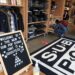 Sub Pop abre nova loja à beira-mar após fechamento do aeroporto | Entretenimento