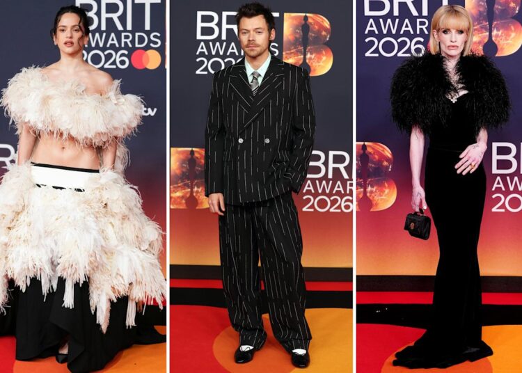 Tapete vermelho do Brit Awards 2026: veja todos os looks das celebridades
