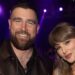 Taylor Swift agradece docemente a Travis Kelce no discurso do iHeartRadio Music Awards