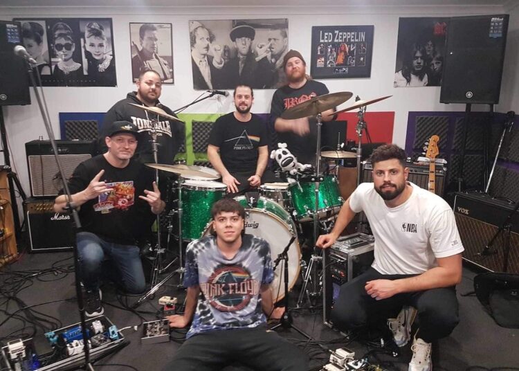 The Coogees lança novo single ‘War Song’ – The Note
