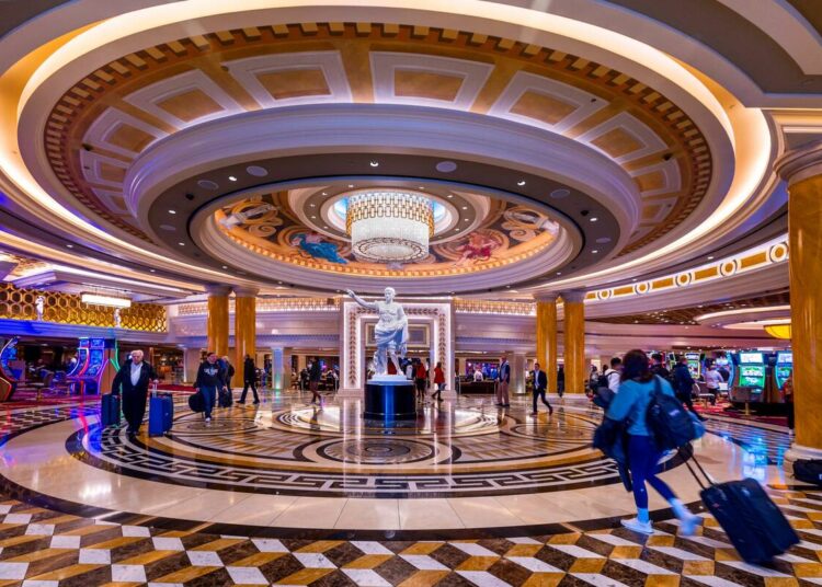 Tilman Fertitta oferece US$ 7 bilhões para a Caesars Entertainment, diz relatório | Cassinos e jogos